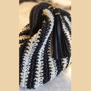 Clutch Pilar Bicolor Negro & Beige en Rafia