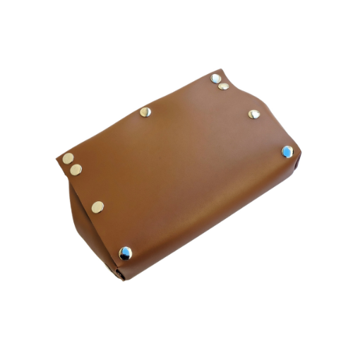 CLUTCH BASILISSA CUERO CARAMEL - Imagen 3