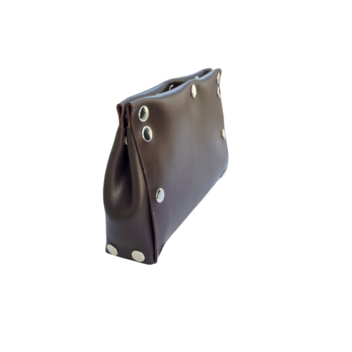 CLUTCH BASILISSA CUERO CHOCOLATE - Imagen 3